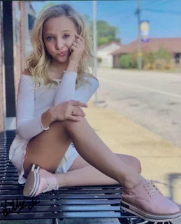 Lilliana Ketchman autograph