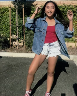 Anneston Pisayavong autograph