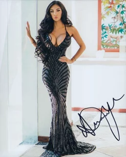 Stacey Shalene autograph