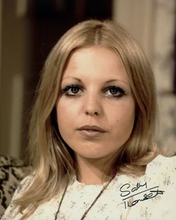 Sally Thomsett autograph