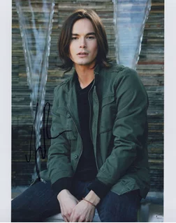 Tyler Blackburn autograph