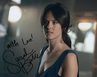 Sarah Butler autograph