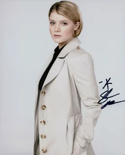 Sarah Jones autograph