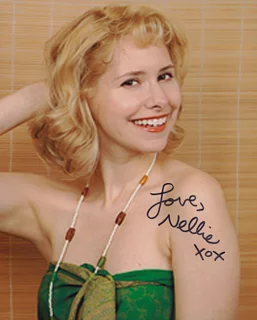 Nellie McKay autograph
