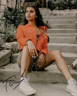 Talin Silva autograph