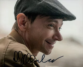 DJ Qualls autograph