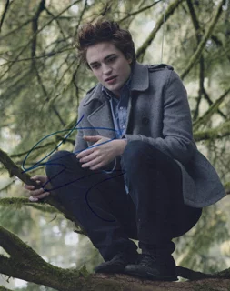 Robert Pattinson autograph