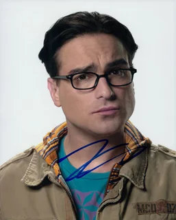 Johnny Galecki autograph