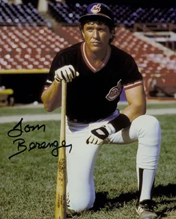 Tom Berenger autograph