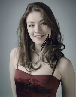 Sarah Bolger autograph