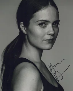 Hera Hilmar autograph