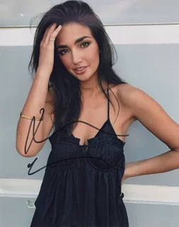 Hailee Keanna Lautenbach autograph