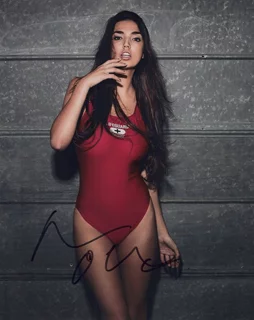 Hailee Keanna Lautenbach autograph