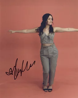 Hayley Orrantia autograph