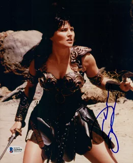 Lucy Lawless autograph