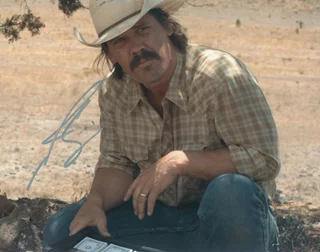 Josh Brolin autograph