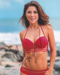 Arianny Celeste autograph