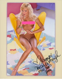 Holley Dorrough autograph