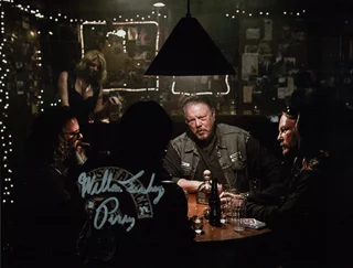 William Lucking autograph