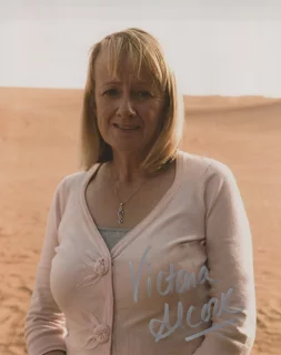 Victoria Alcock autograph