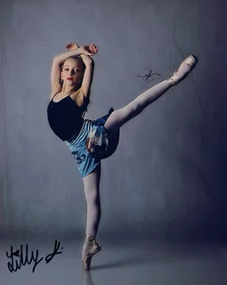 Lilliana Ketchman autograph