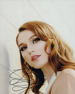 Serena Laurel autograph