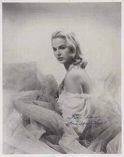 Martha Hyer autograph