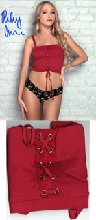 Riley Anne autograph