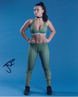 Jade Chynoweth autograph