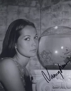 Nancy Kwan autograph