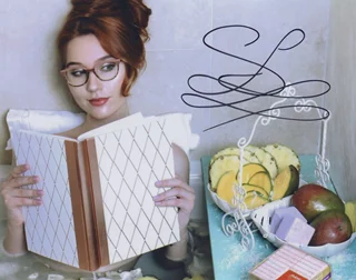 Serena Laurel autograph