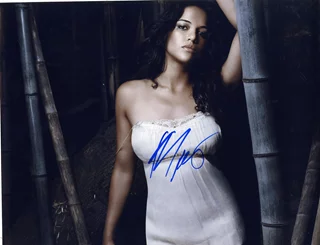 Michelle Rodriguez autograph