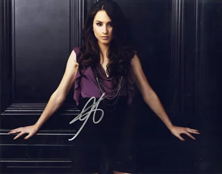 Troian Bellisario autograph