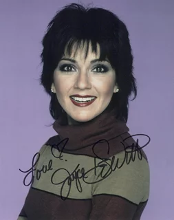 Joyce DeWitt autograph