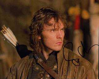 Sam Claflin autograph