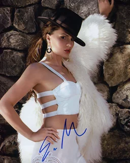 Eve Mauro autograph