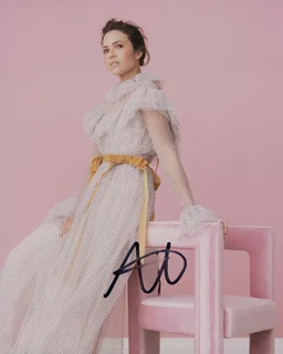Mandy Moore autograph