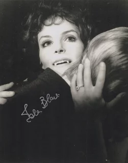 Isla Blair autograph