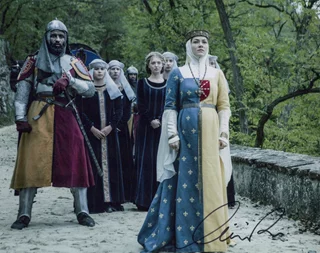 Olivia Ross autograph