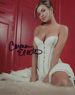 Carmen Electra autograph