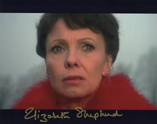 Elizabeth Shepherd autograph