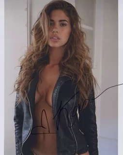 Kara Del Toro autograph