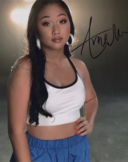 Anneston Pisayavong autograph