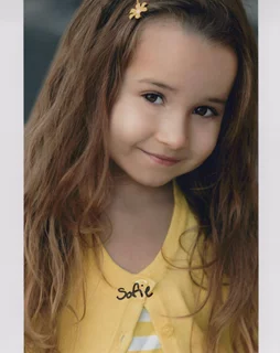 Sofie Taylor autograph