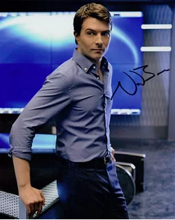 Noah Bean autograph