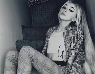 Emery Bingham autograph