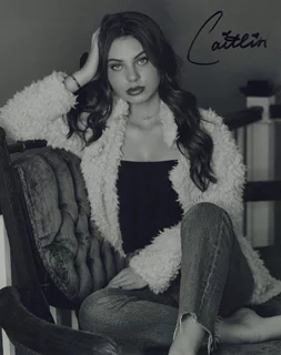 Caitlin Carmichael autograph