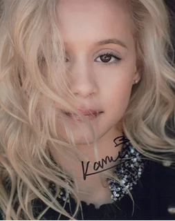 Kami Couch autograph