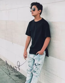 Mason Couthino autograph