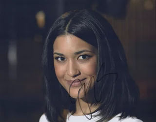 Julia Jones autograph